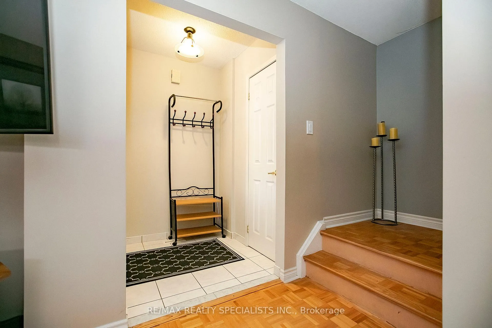 Photo 6 of 57 Ecclestone Drive, Brampton, Brampton West — HOMEH