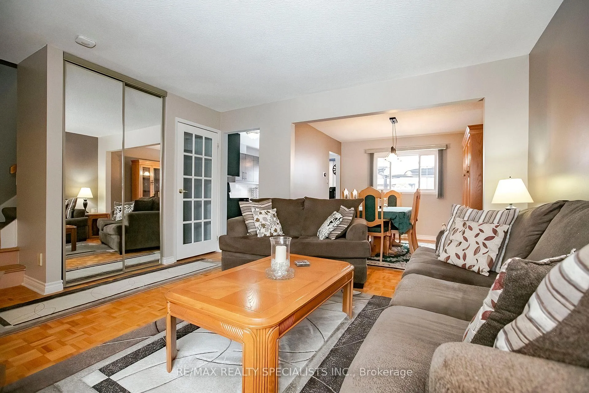 Photo 10 of 57 Ecclestone Drive, Brampton, Brampton West — HOMEH