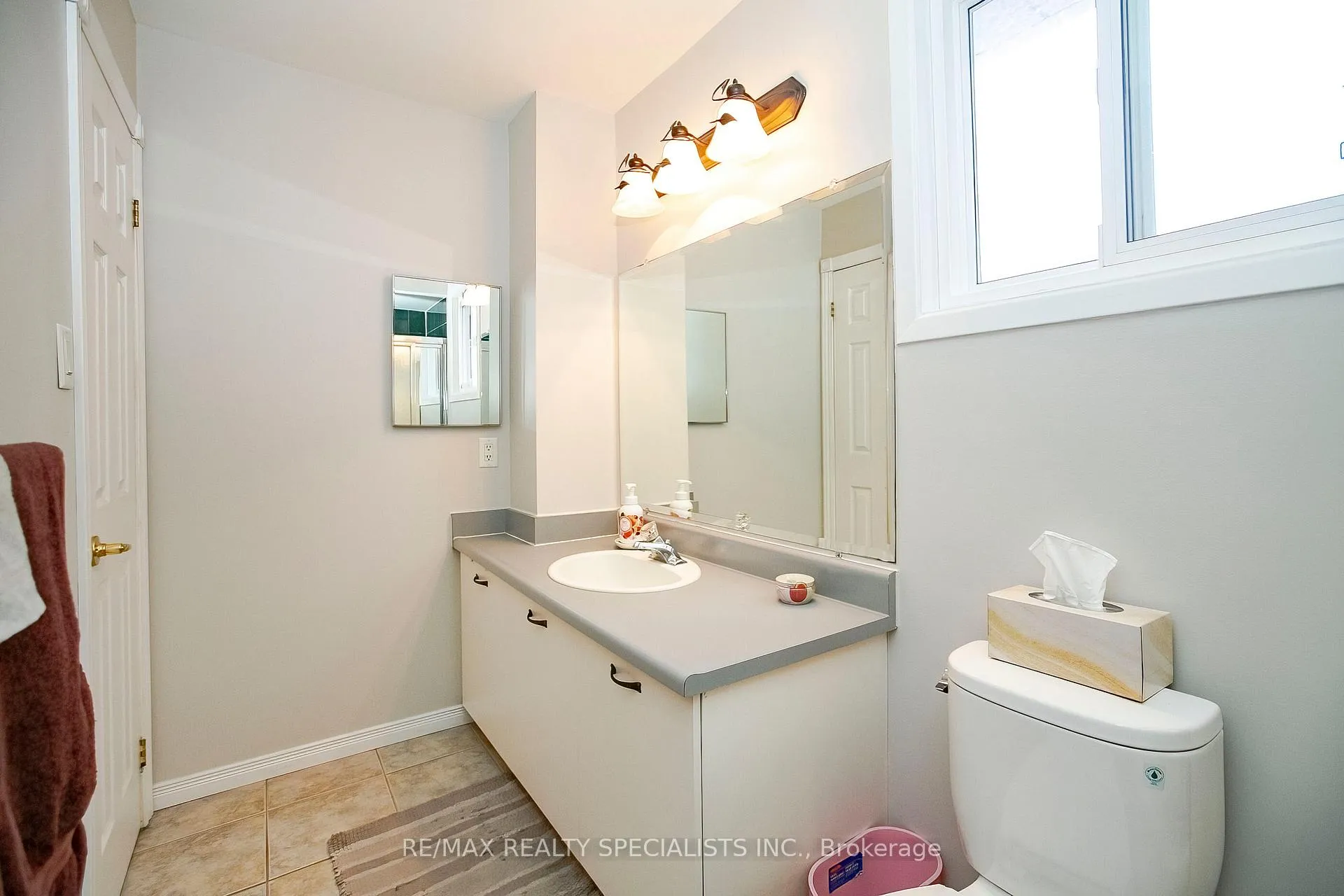 Photo 30 of 57 Ecclestone Drive, Brampton, Brampton West — HOMEH