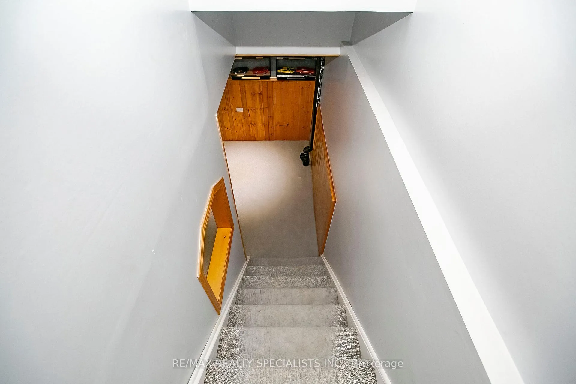 Photo 36 of 57 Ecclestone Drive, Brampton, Brampton West — HOMEH