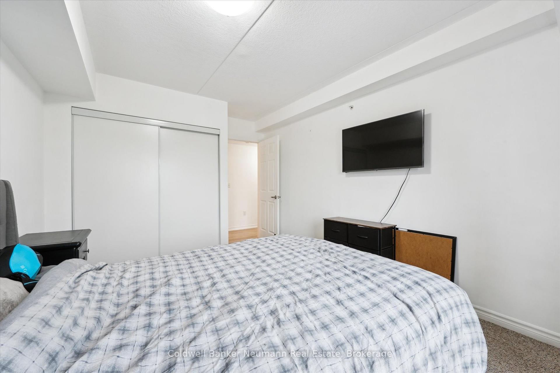 Photo 30 of Unit 213, 45 Kingsbury Square, Guelph, Pineridge/Westminster Woods — HOMEH