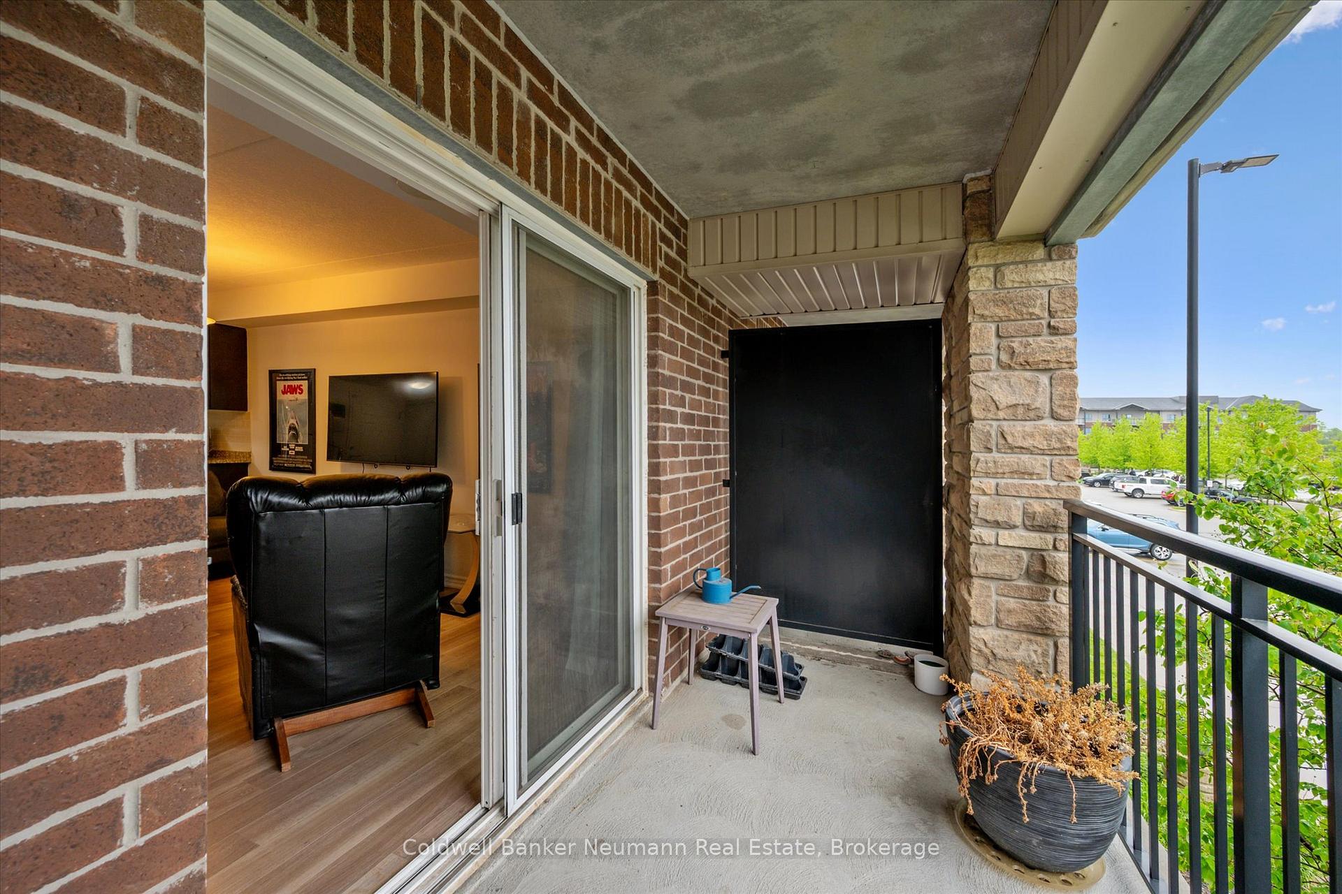 Photo 31 of Unit 213, 45 Kingsbury Square, Guelph, Pineridge/Westminster Woods — HOMEH