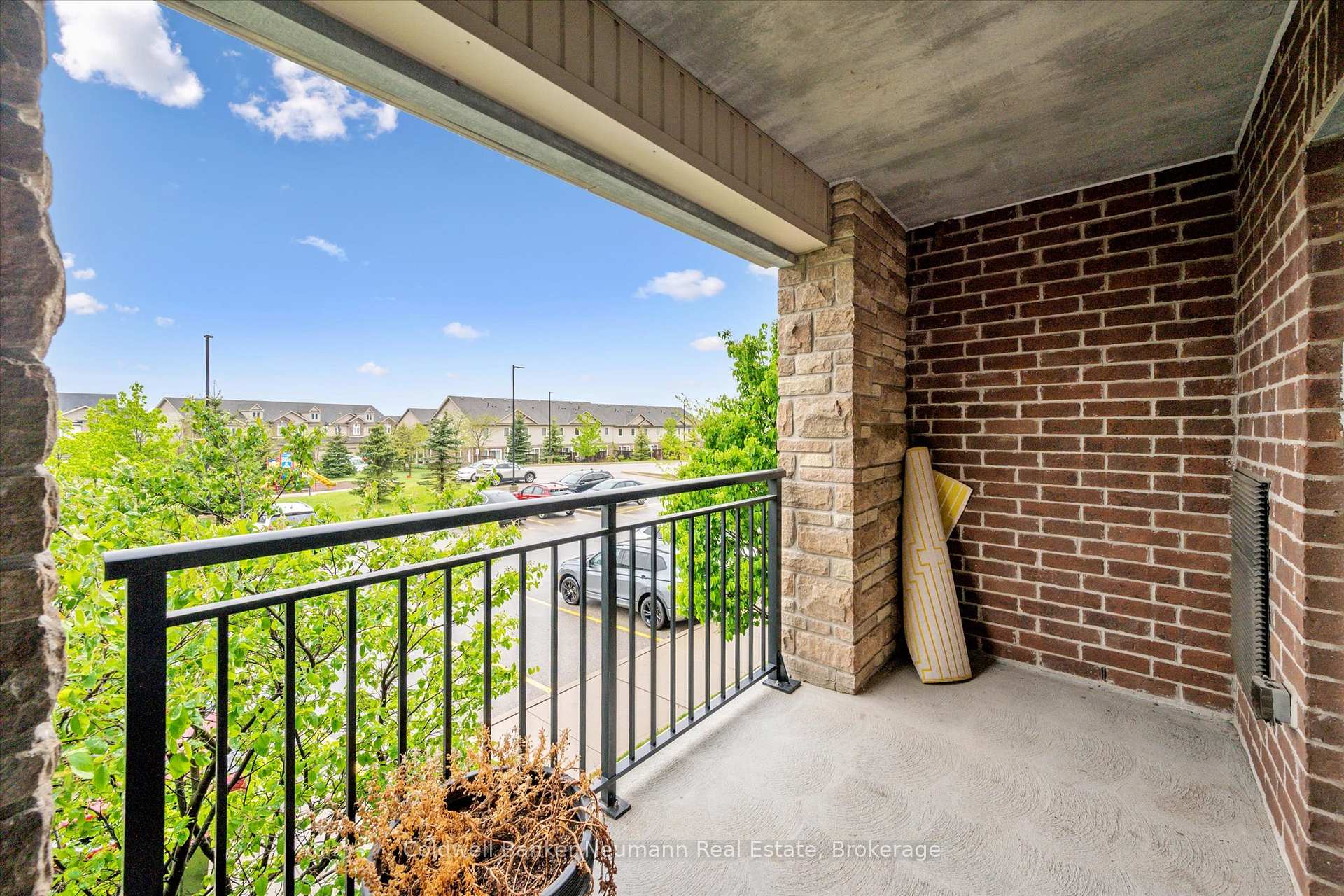 Photo 32 of Unit 213, 45 Kingsbury Square, Guelph, Pineridge/Westminster Woods — HOMEH