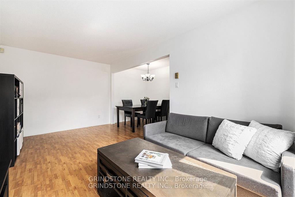 Photo 6 of 127 Salter Crescent, Ottawa, Kanata - Beaverbrook — HOMEH