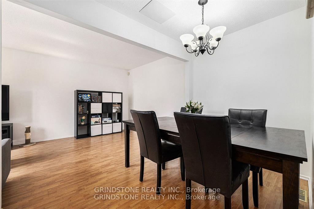 Photo 8 of 127 Salter Crescent, Ottawa, Kanata - Beaverbrook — HOMEH