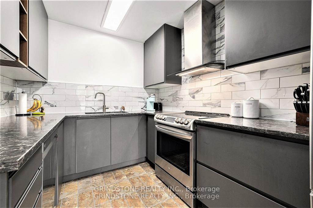 Photo 9 of 127 Salter Crescent, Ottawa, Kanata - Beaverbrook — HOMEH
