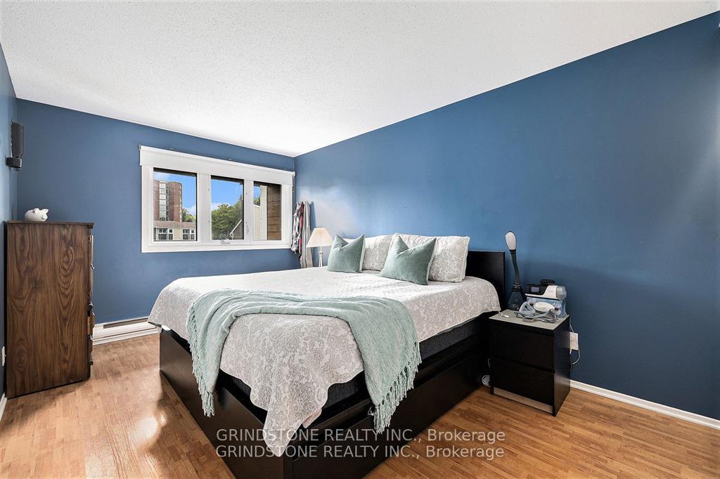 Photo 13 of 127 Salter Crescent, Ottawa, Kanata - Beaverbrook — HOMEH