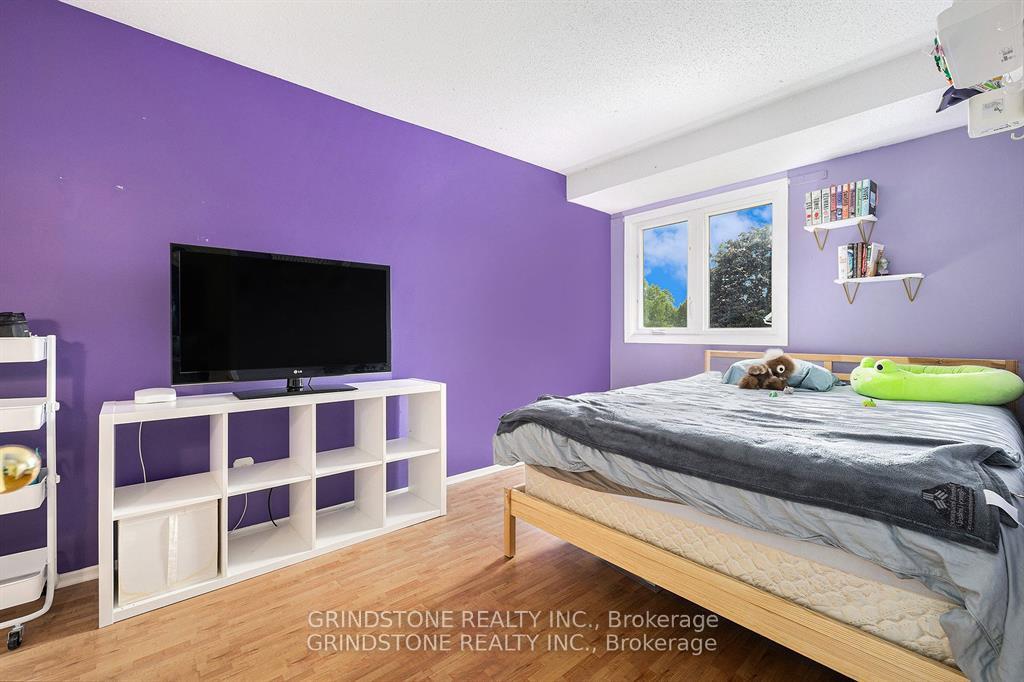 Photo 15 of 127 Salter Crescent, Ottawa, Kanata - Beaverbrook — HOMEH