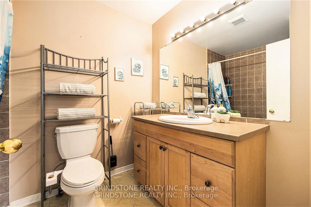 Photo 16 of 127 Salter Crescent, Ottawa, Kanata - Beaverbrook — HOMEH