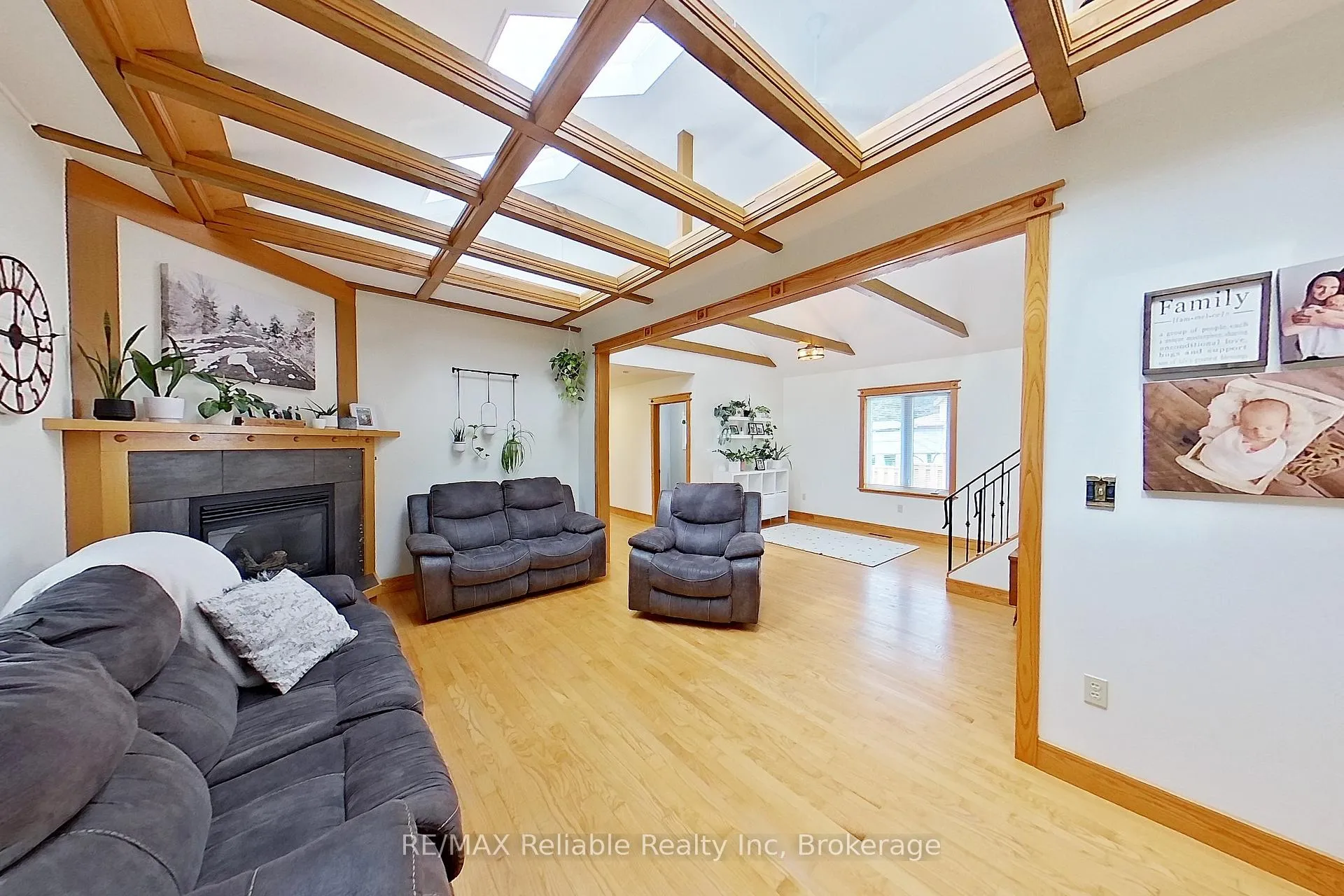 Photo 4 of 212 James Street, Central Huron, Clinton — HOMEH