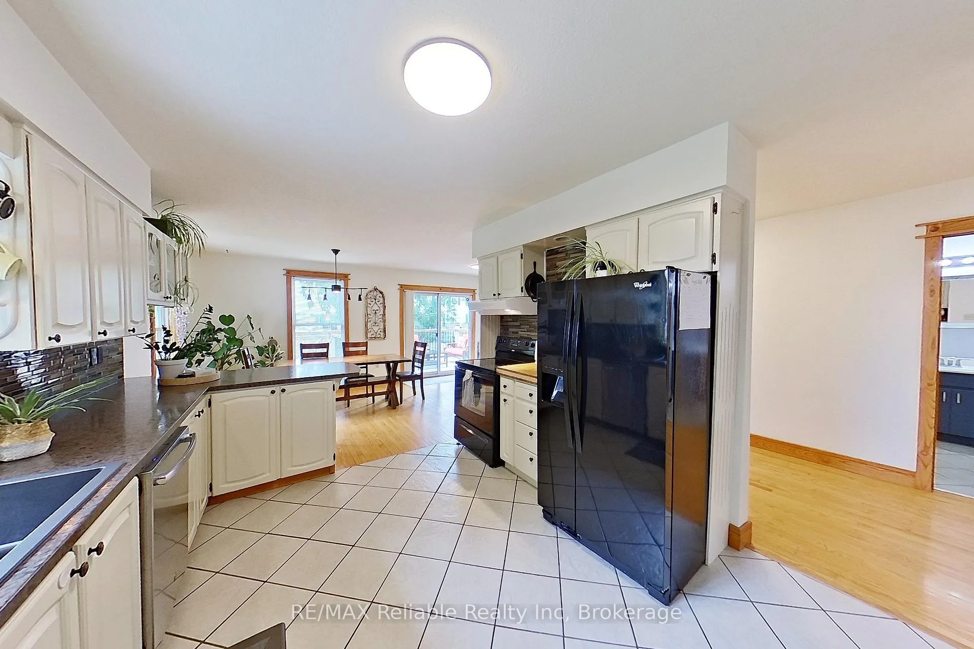 Photo 12 of 212 James Street, Central Huron, Clinton — HOMEH
