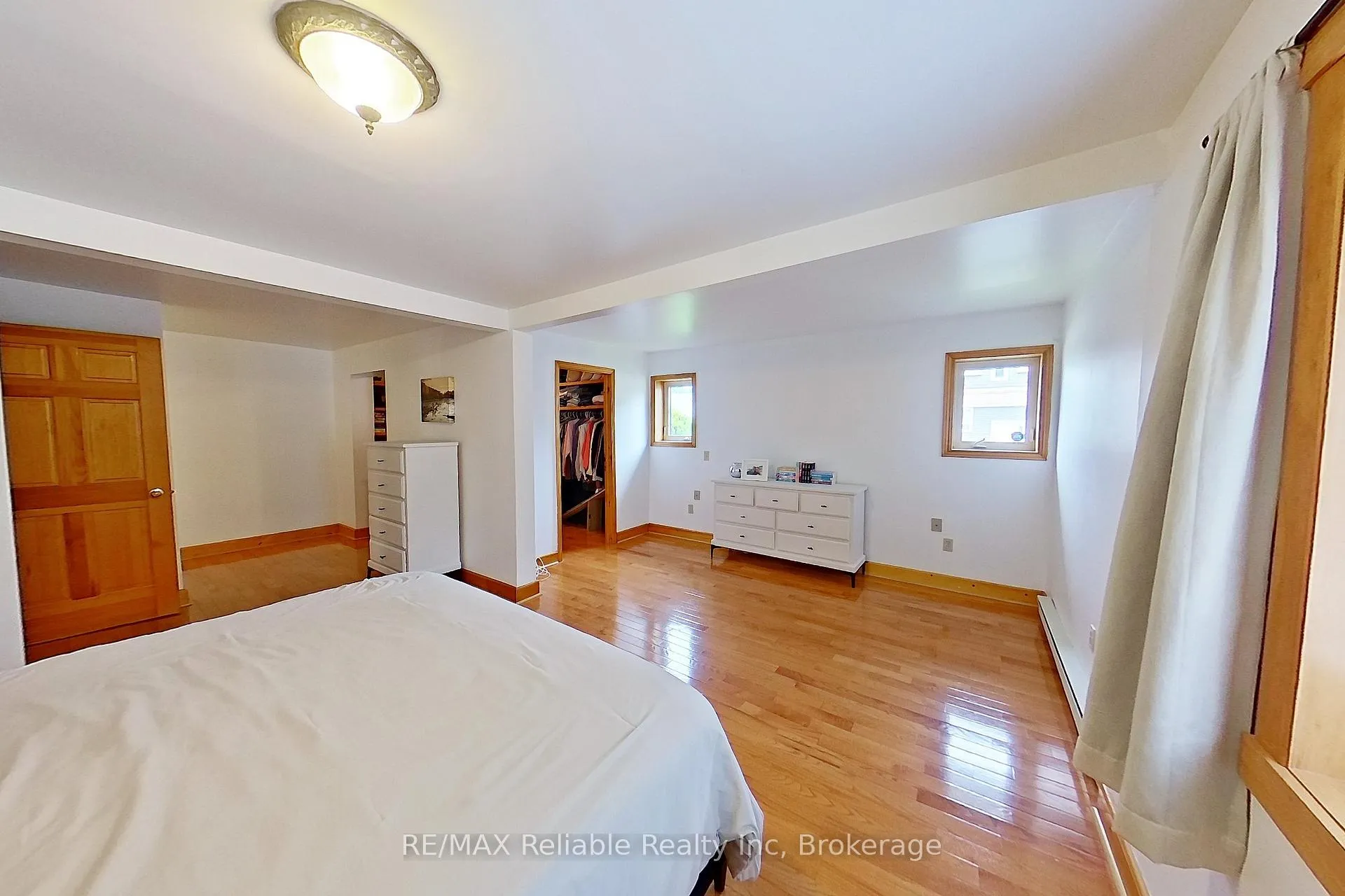 Photo 18 of 212 James Street, Central Huron, Clinton — HOMEH