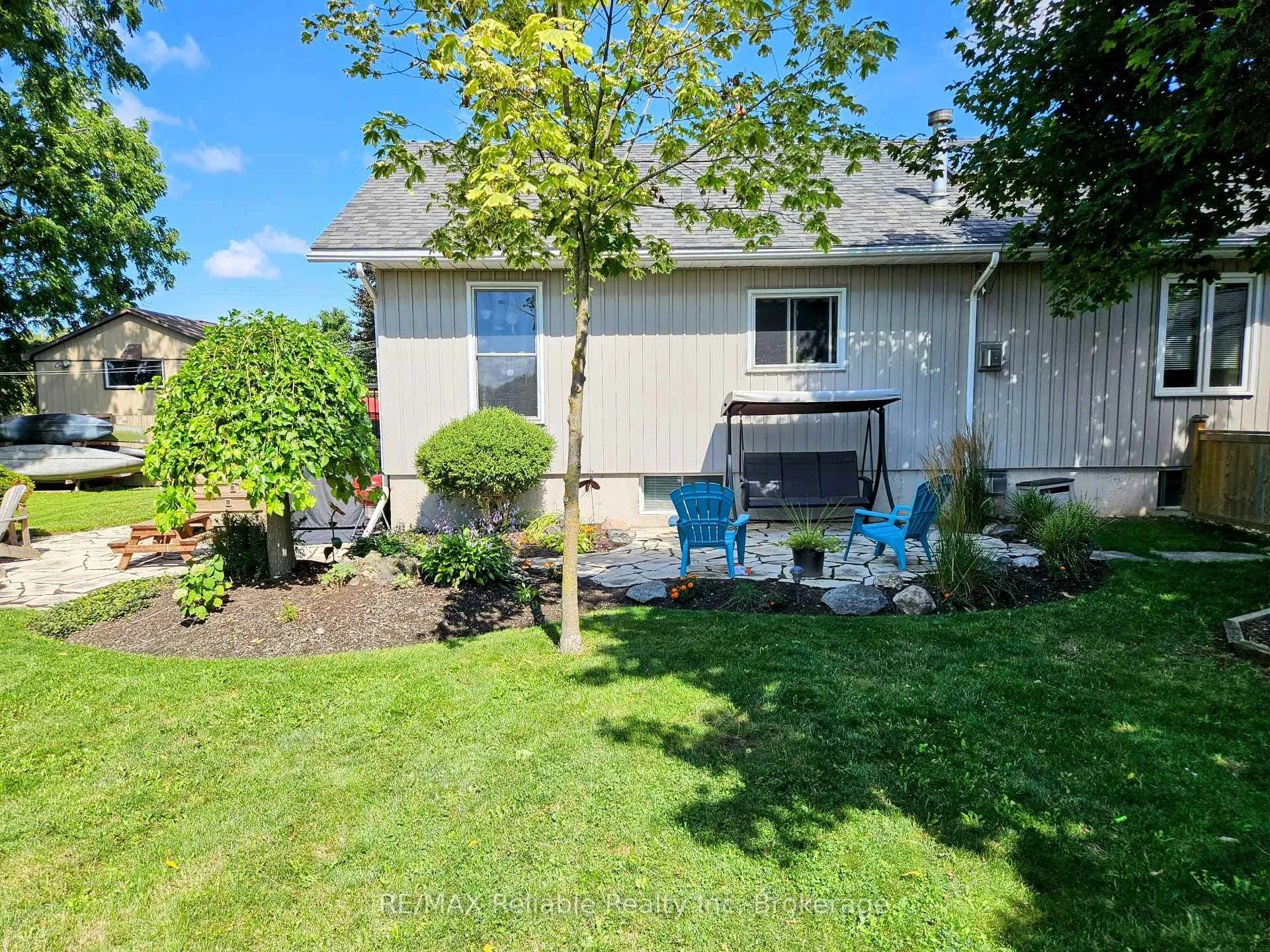 Photo 40 of 212 James Street, Central Huron, Clinton — HOMEH