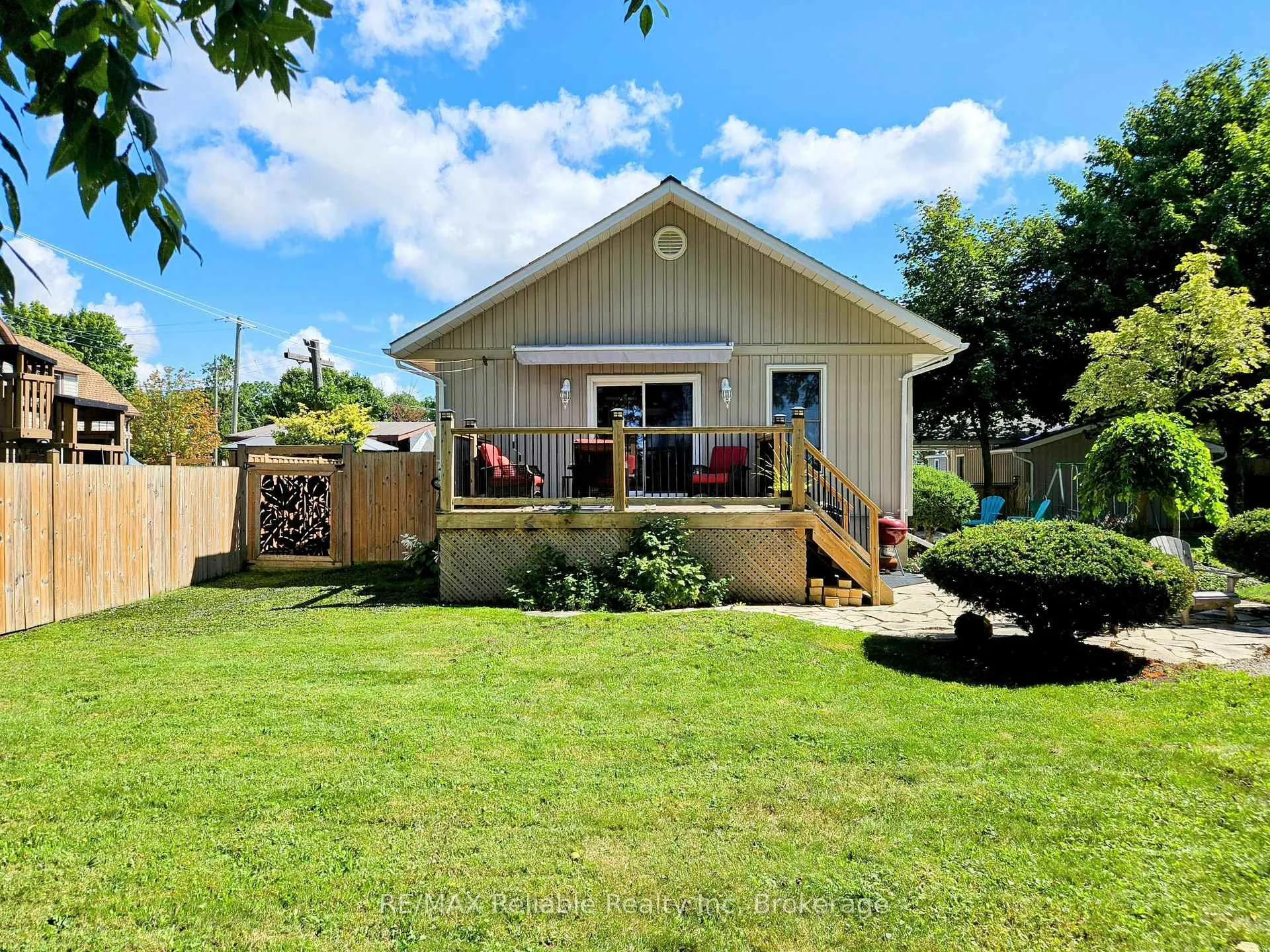 Photo 42 of 212 James Street, Central Huron, Clinton — HOMEH