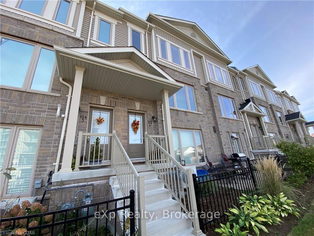 Front of Unit 4, 124 Watson Parkway N