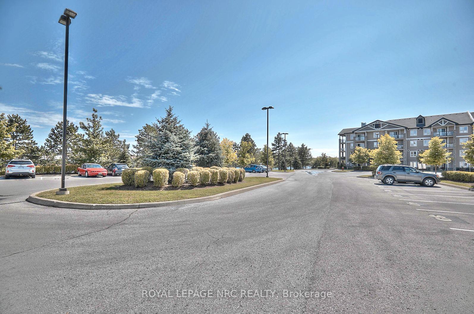 Photo 13 of Unit 1309, 330 Prince Charles Drive S, Welland, Broadway — HOMEH