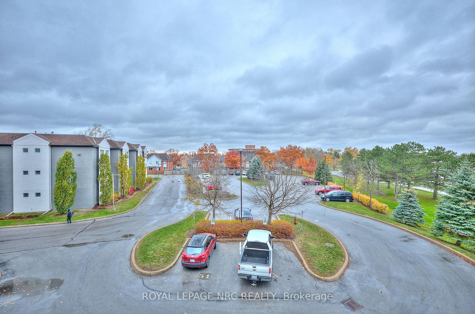 Photo 35 of Unit 1309, 330 Prince Charles Drive S, Welland, Broadway — HOMEH