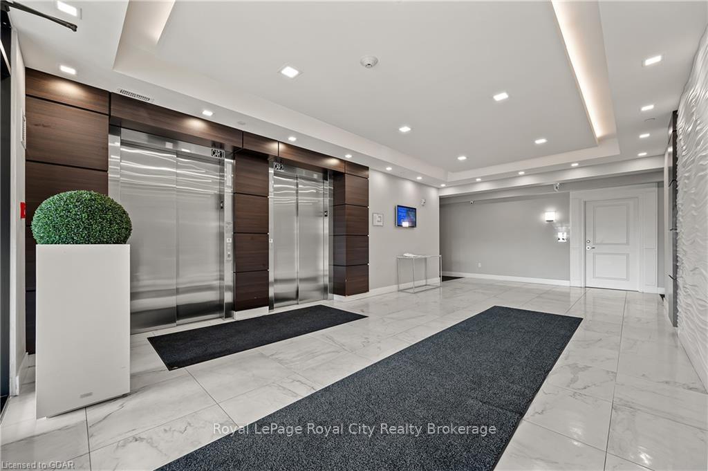 Photo 5 of Unit 215, 1284 Gordon Street, Guelph, Kortright East — HOMEH