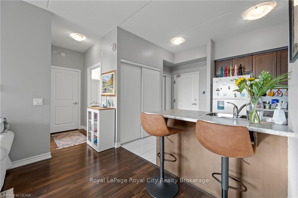 Photo 10 of Unit 215, 1284 Gordon Street, Guelph, Kortright East — HOMEH