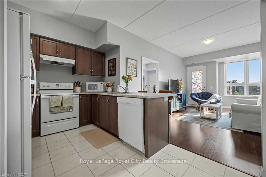 Photo 13 of Unit 215, 1284 Gordon Street, Guelph, Kortright East — HOMEH