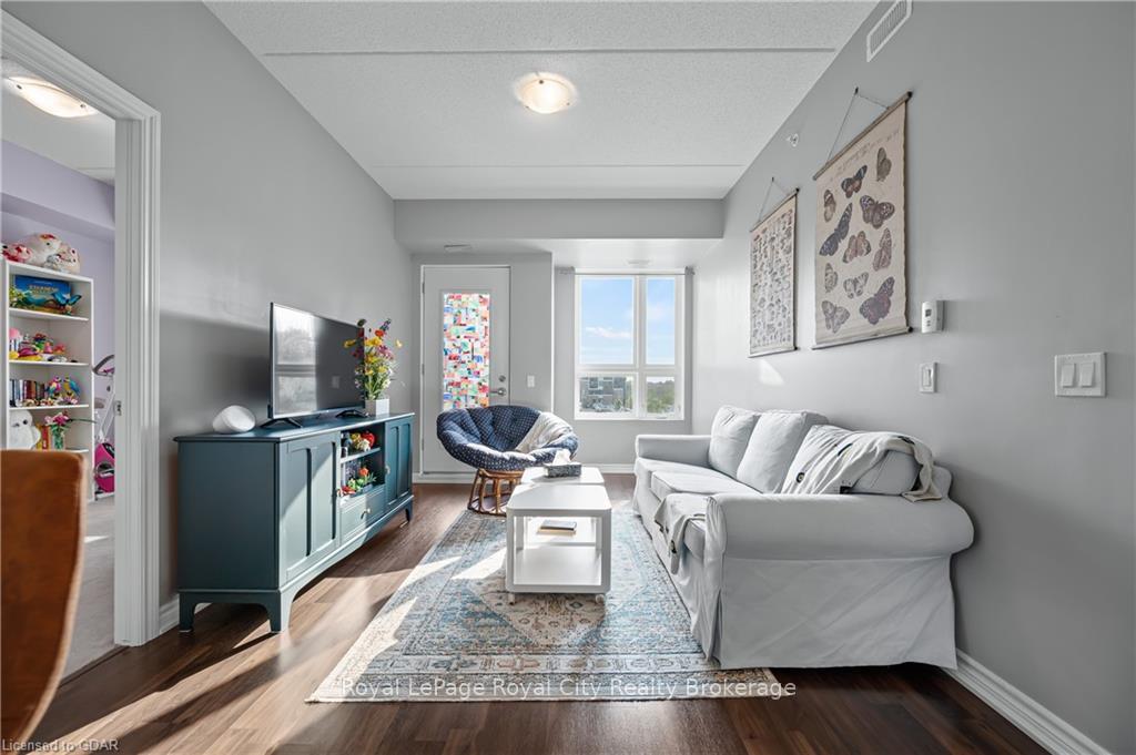 Photo 18 of Unit 215, 1284 Gordon Street, Guelph, Kortright East — HOMEH