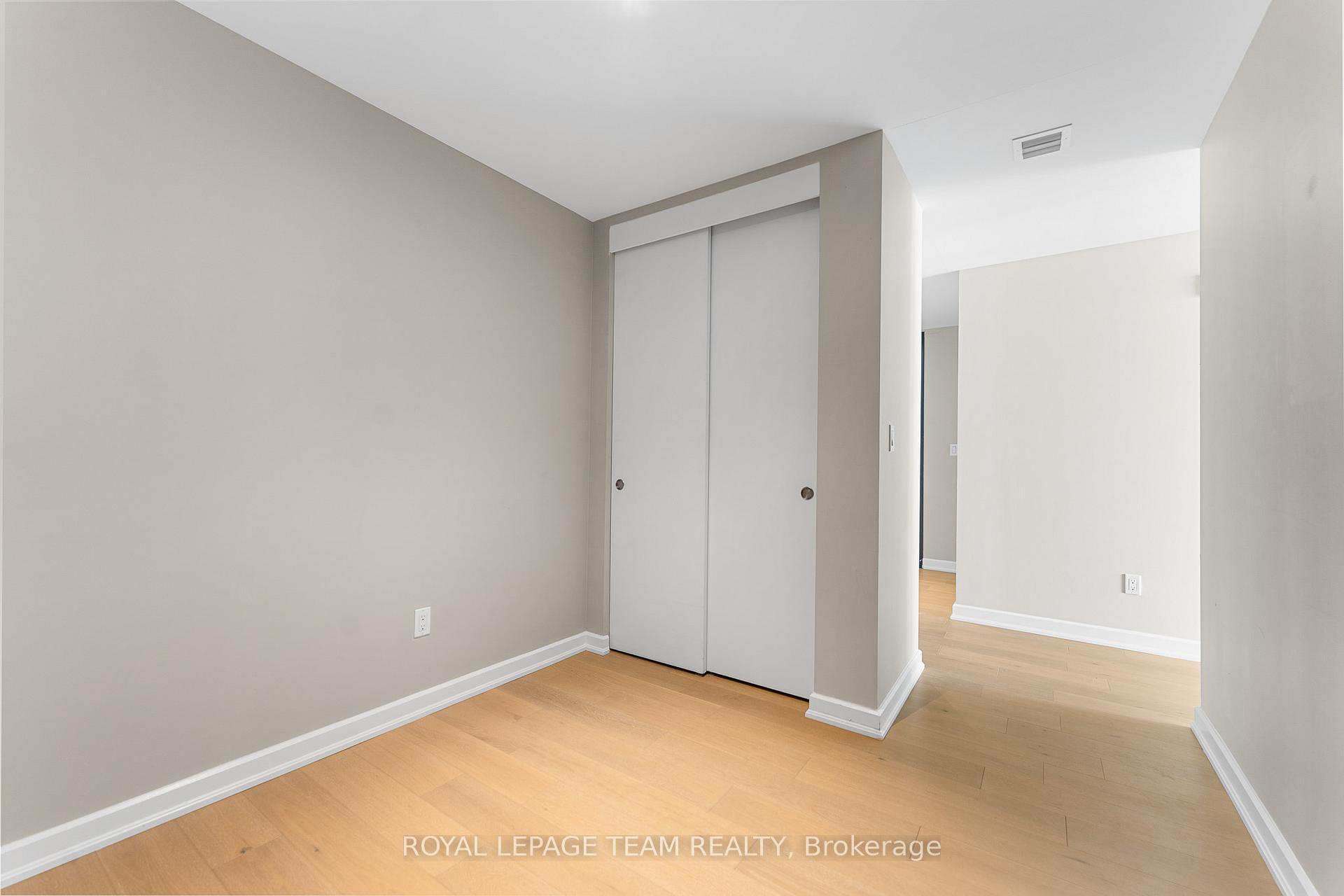 Photo 11 of Unit 913, 300 Lisgar Street, Ottawa, Ottawa Centre — HOMEH