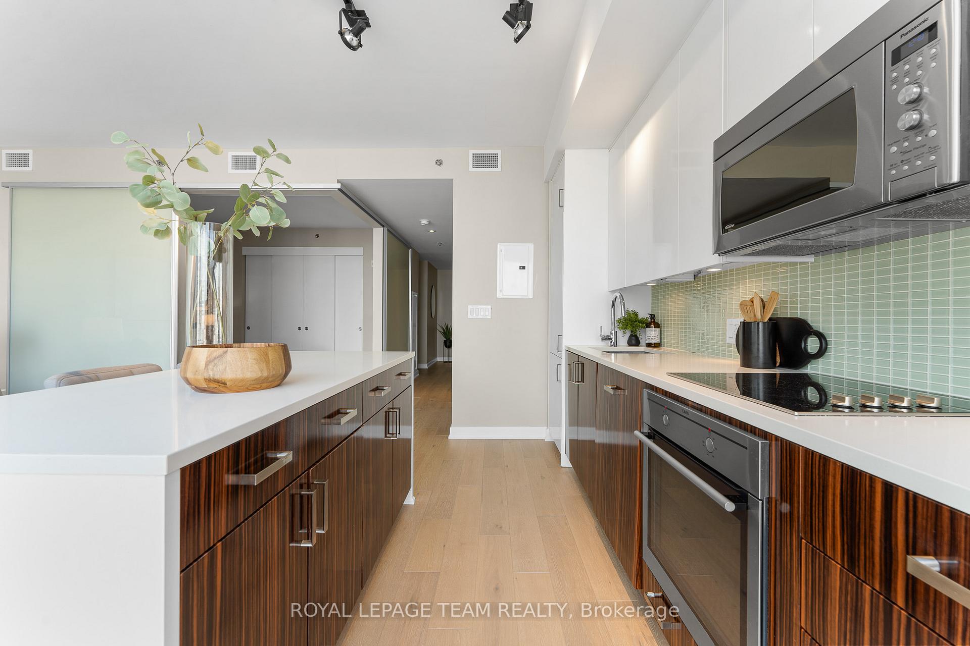 Photo 15 of Unit 913, 300 Lisgar Street, Ottawa, Ottawa Centre — HOMEH