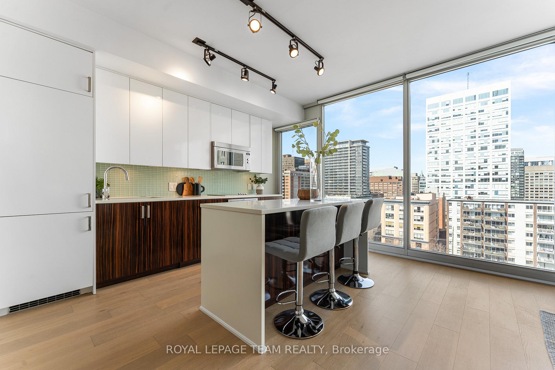 Photo 19 of Unit 913, 300 Lisgar Street, Ottawa, Ottawa Centre — HOMEH