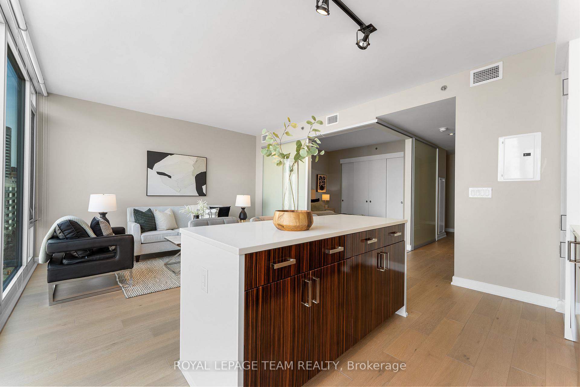 Photo 25 of Unit 913, 300 Lisgar Street, Ottawa, Ottawa Centre — HOMEH
