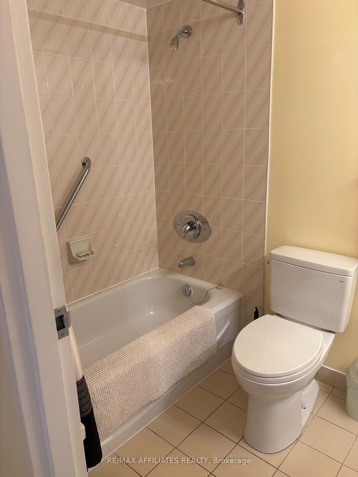 Photo 13 of Unit 811, 1705 Playfair Drive, Ottawa, Playfair Park — HOMEH
