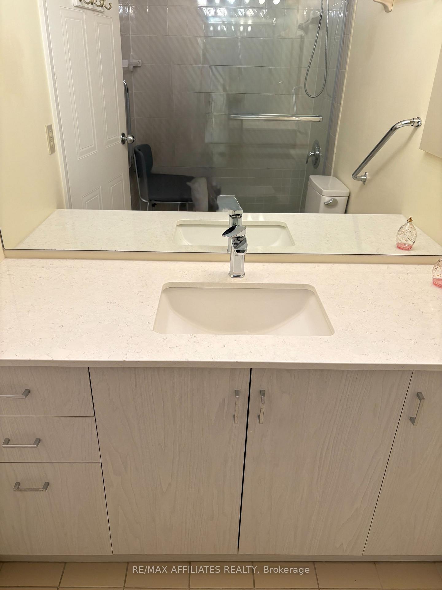 Photo 18 of Unit 811, 1705 Playfair Drive, Ottawa, Playfair Park — HOMEH