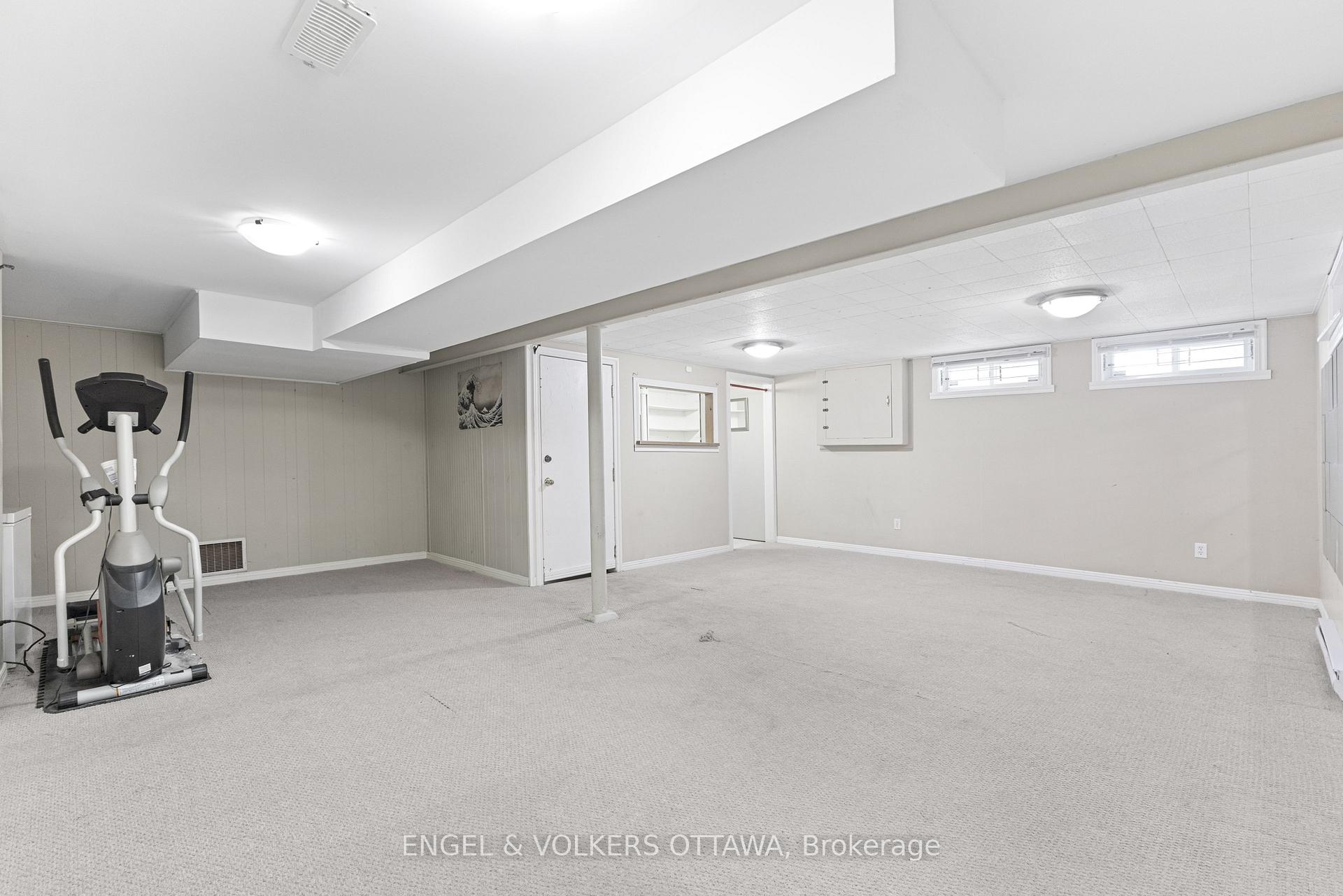 Photo 28 of 960 Chapman Boulevard, Ottawa, Elmvale Acres/Urbandale — HOMEH