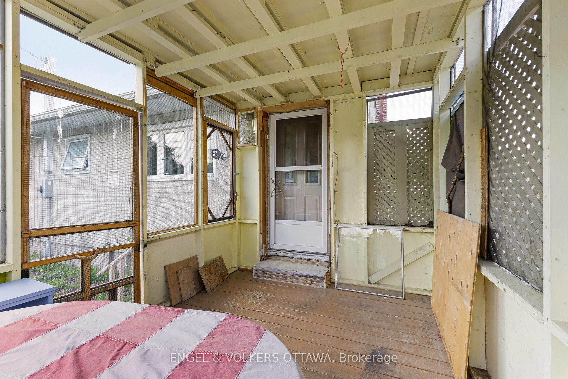 Photo 34 of 960 Chapman Boulevard, Ottawa, Elmvale Acres/Urbandale — HOMEH