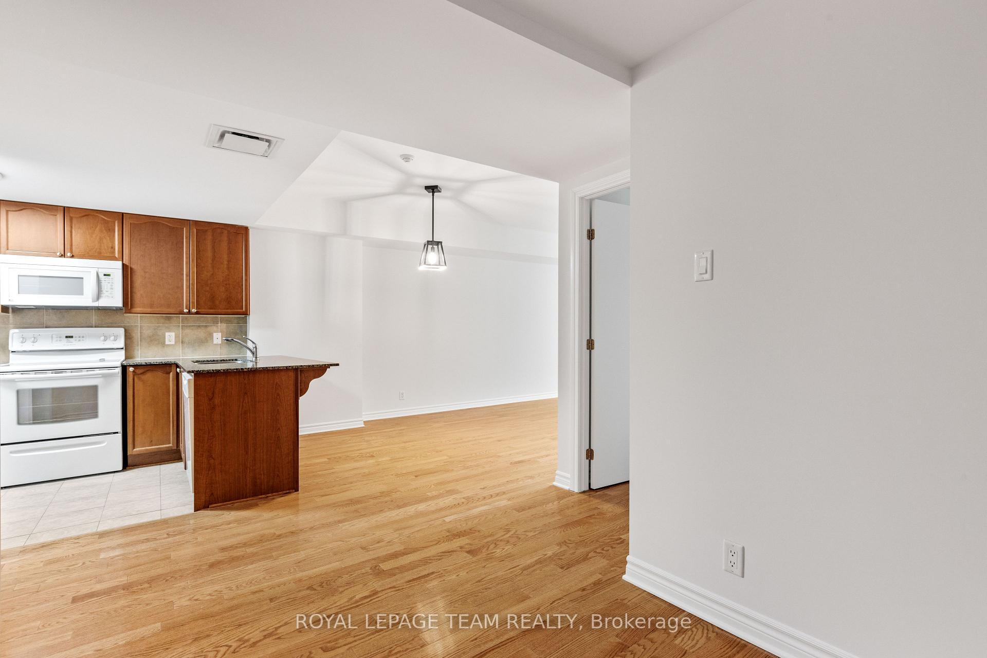 Photo 8 of Unit 316, 200 Lett Street, Ottawa, West Centre Town — HOMEH