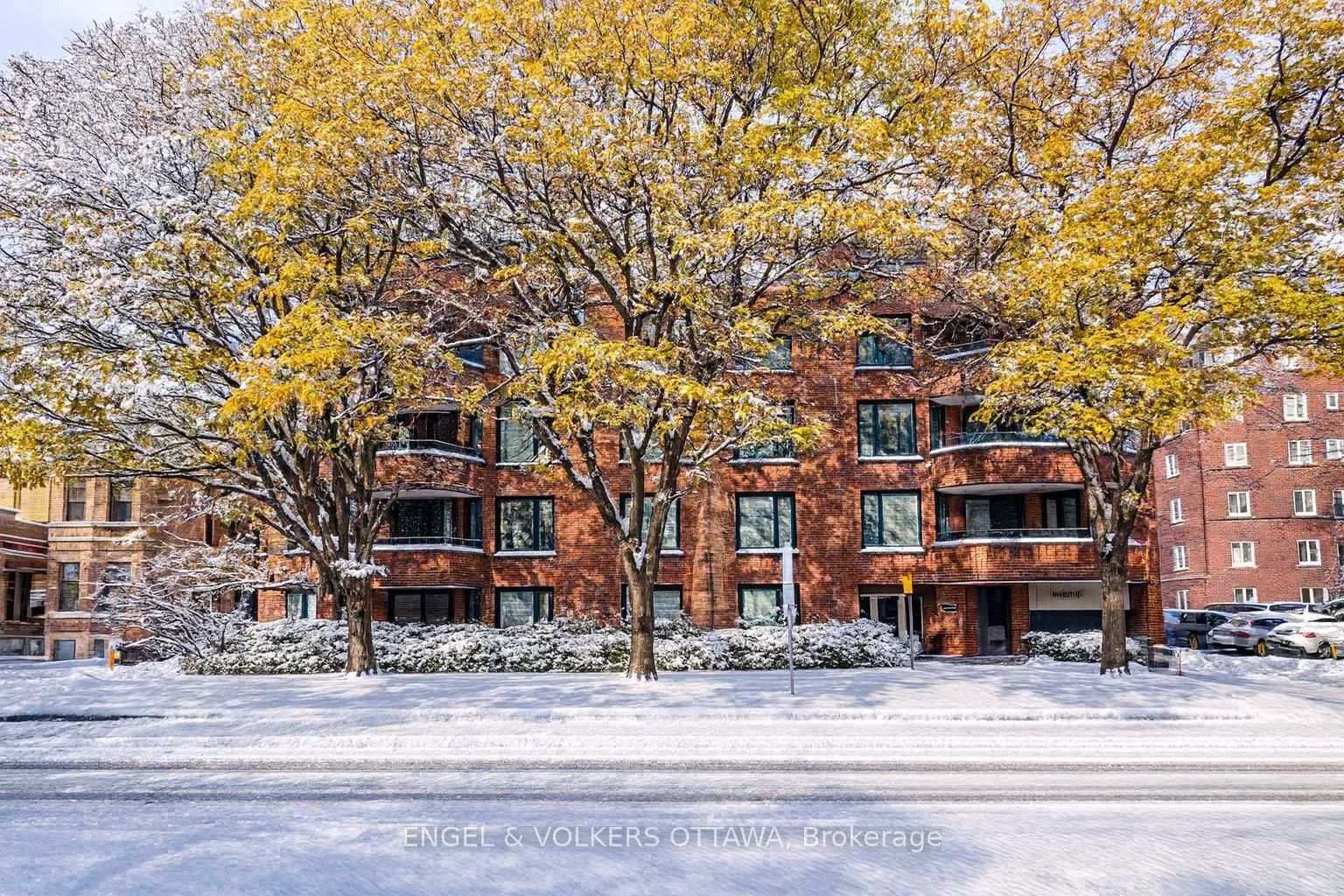 Front of Unit 103, 295 Gilmour Street