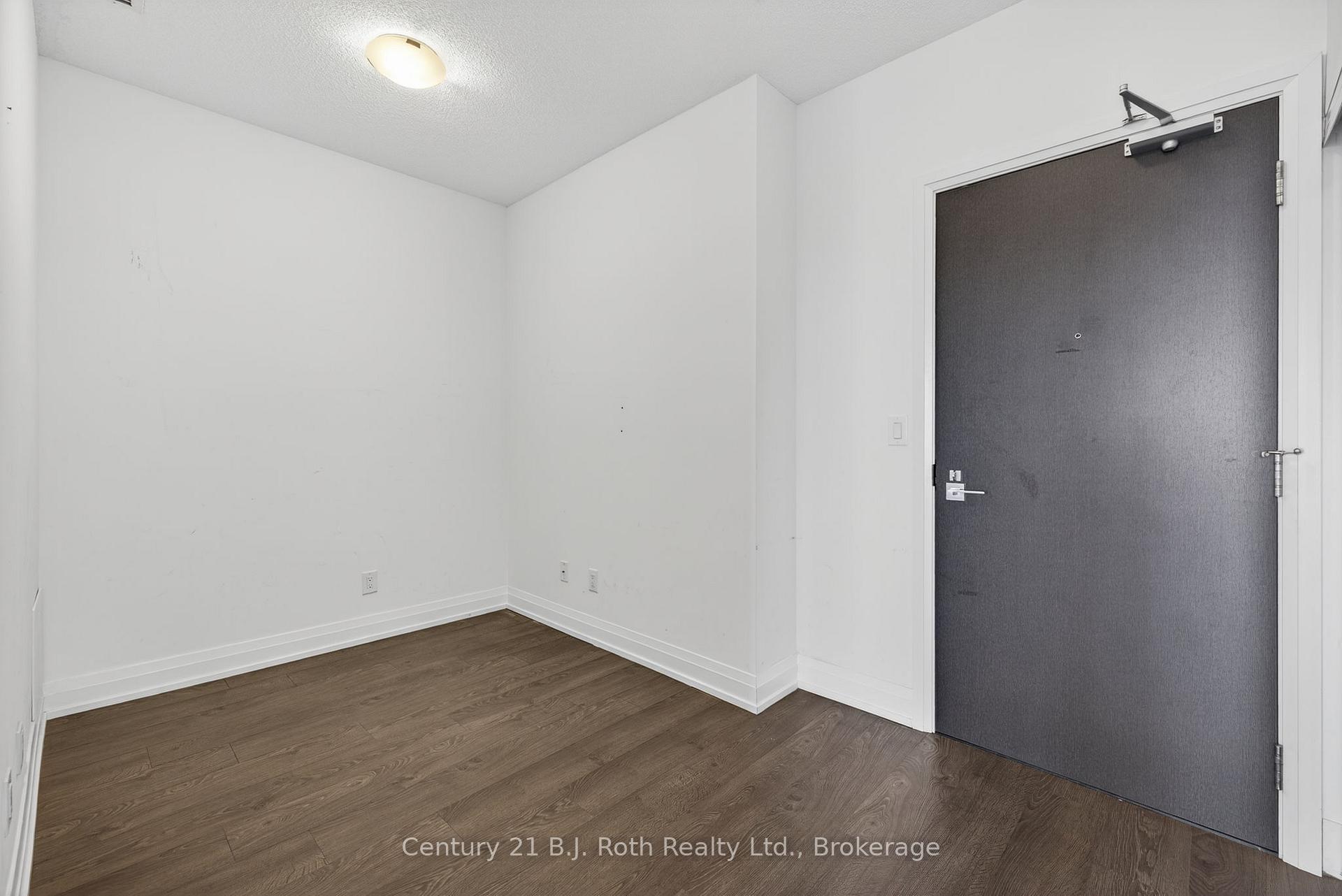 Photo 7 of Unit 2003, 3700 Highway 7, Vaughan, Vaughan Corporate Centre — HOMEH