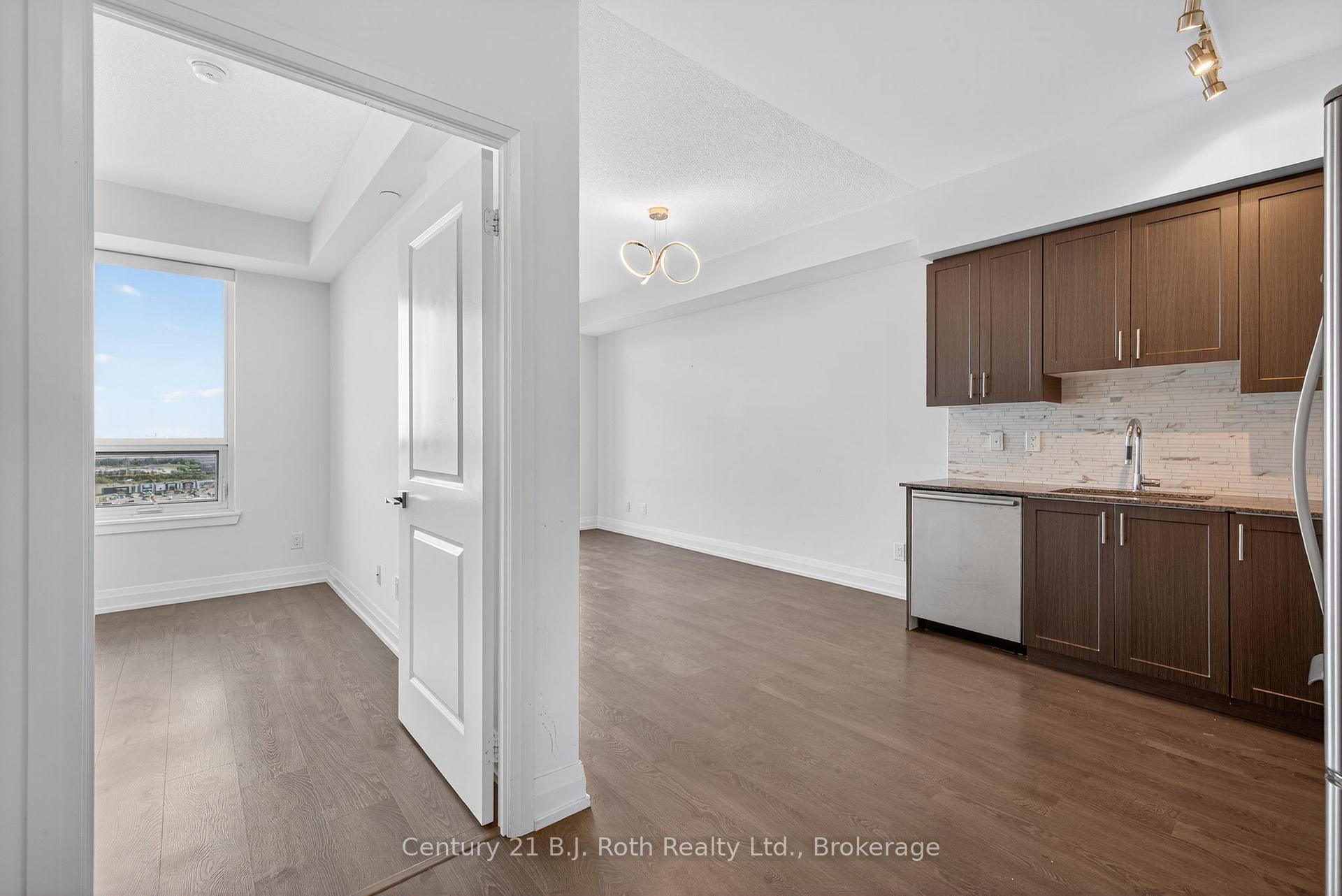 Photo 11 of Unit 2003, 3700 Highway 7, Vaughan, Vaughan Corporate Centre — HOMEH