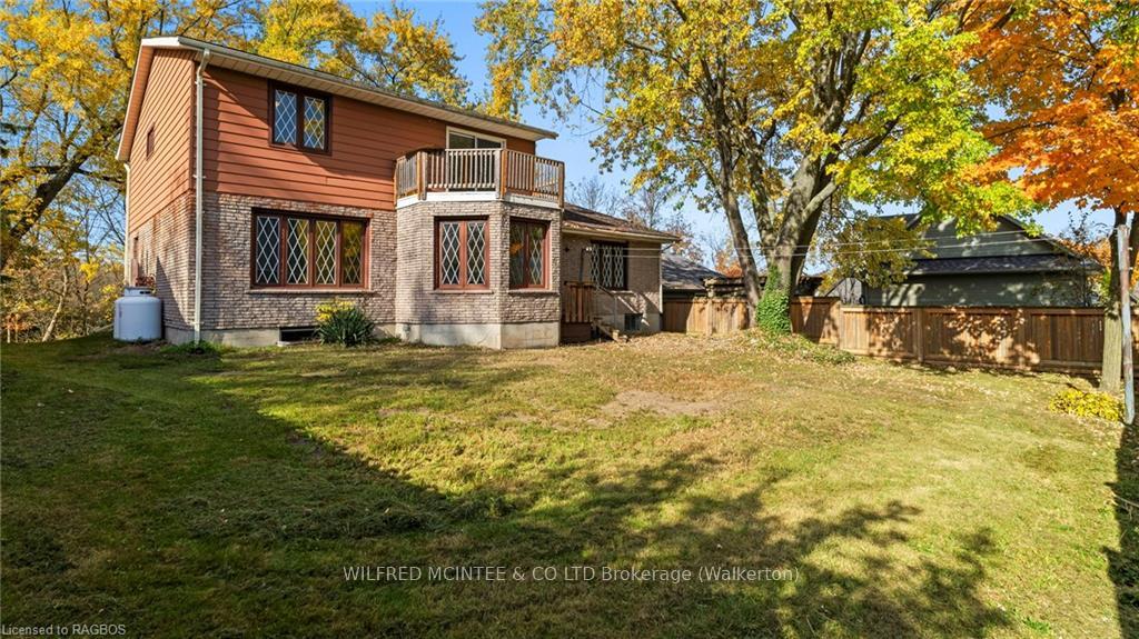 Photo 6 of 241 Mill Drive, Arran-Elderslie — HOMEH