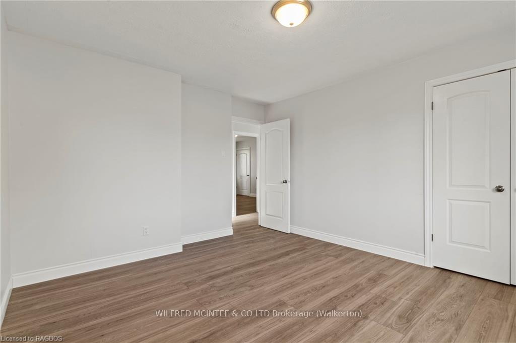 Photo 24 of 241 Mill Drive, Arran-Elderslie — HOMEH