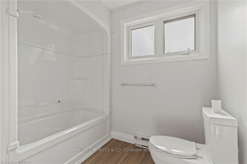 Photo 23 of 241 Mill Drive, Arran-Elderslie — HOMEH