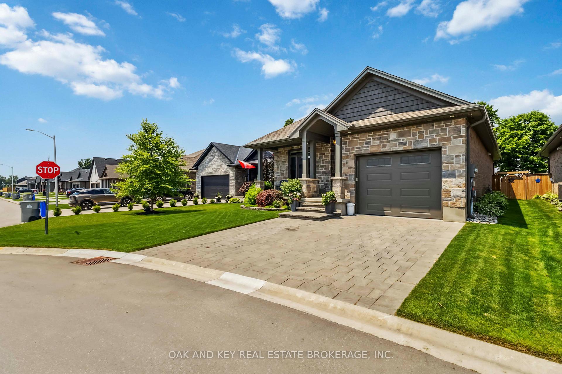 Photo 6 of Unit 1, 159 Collins Way, Strathroy-Caradoc, SE — HOMEH