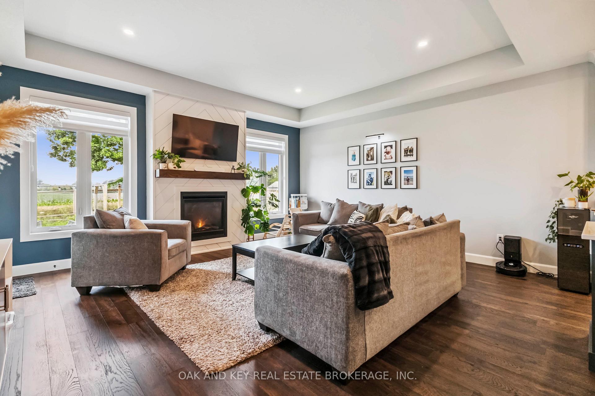 Photo 23 of Unit 1, 159 Collins Way, Strathroy-Caradoc, SE — HOMEH