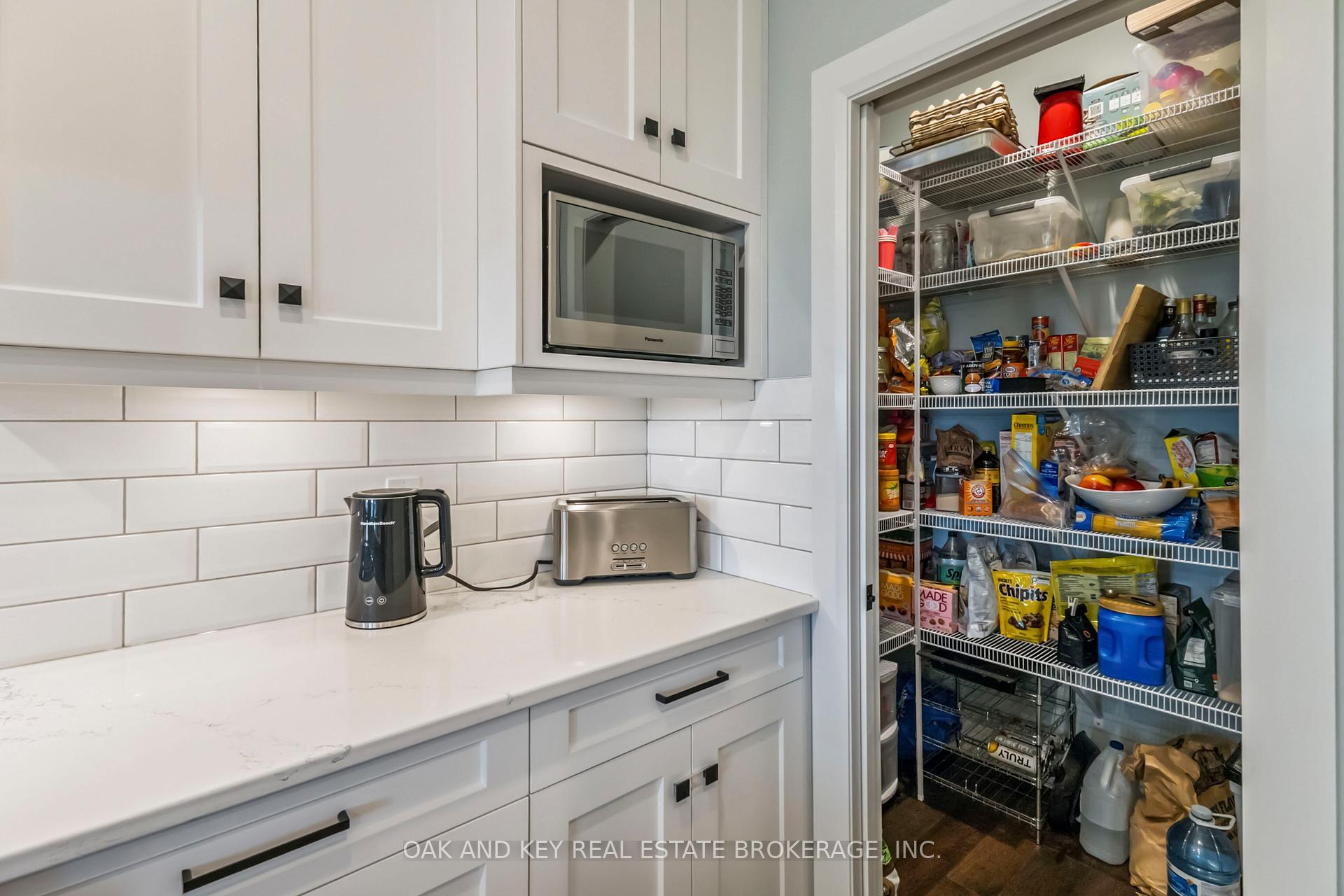 Photo 33 of Unit 1, 159 Collins Way, Strathroy-Caradoc, SE — HOMEH