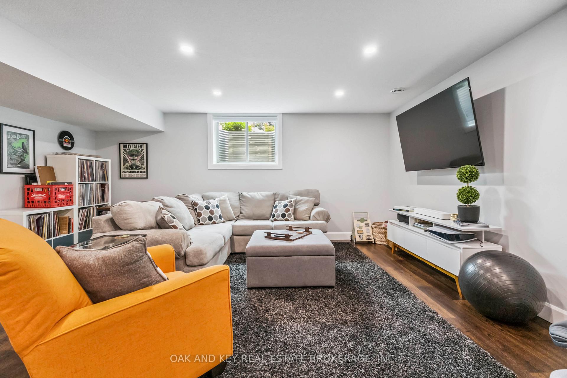Photo 36 of Unit 1, 159 Collins Way, Strathroy-Caradoc, SE — HOMEH