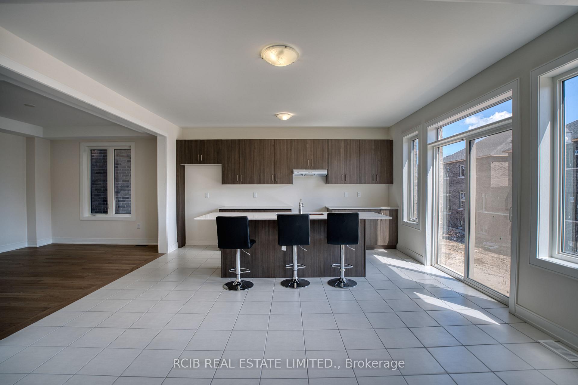 Photo 8 of 20 Stanley Leitch Drive, Kitchener, Mill Courtland Woodside Park — HOMEH