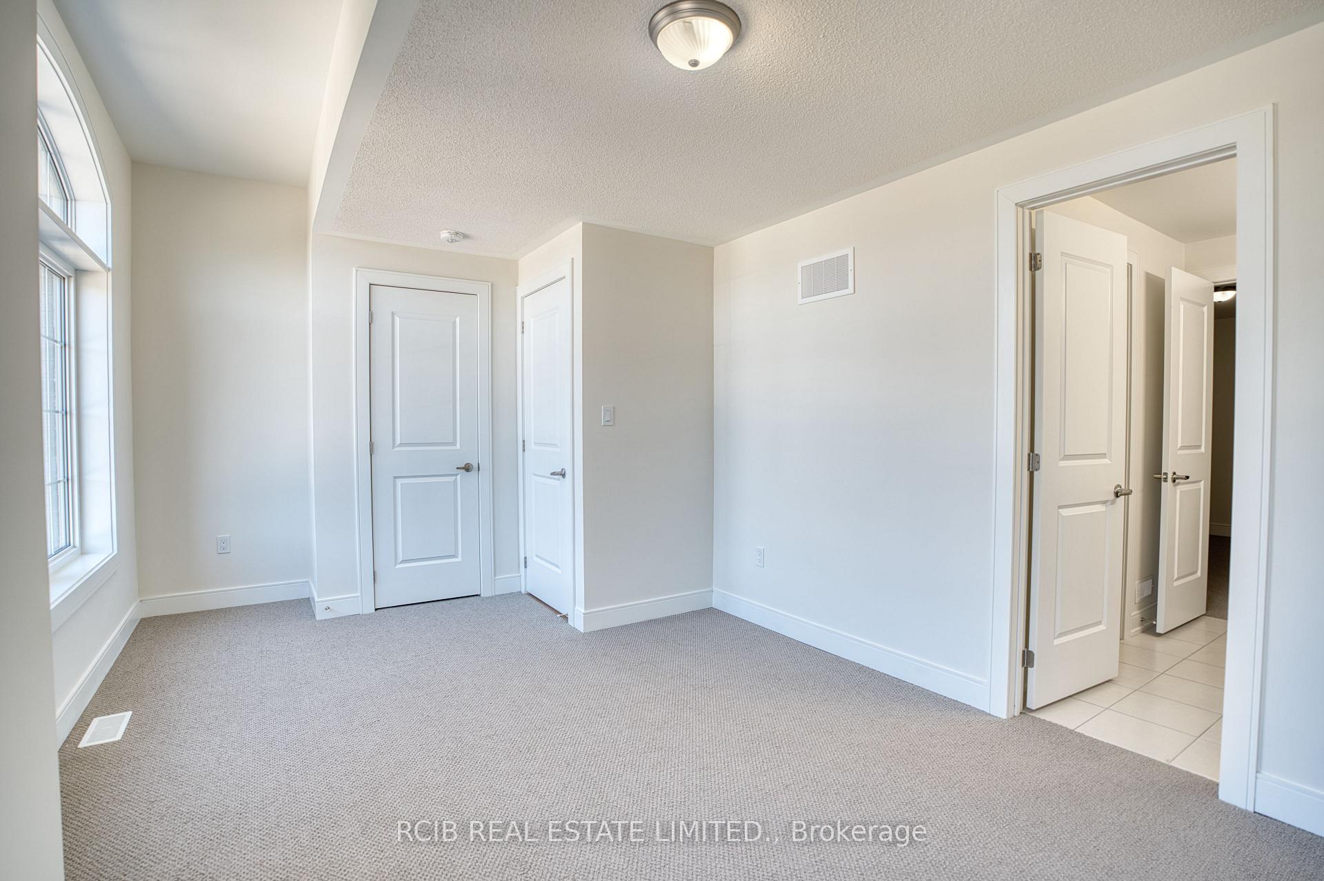 Photo 24 of 20 Stanley Leitch Drive, Kitchener, Mill Courtland Woodside Park — HOMEH