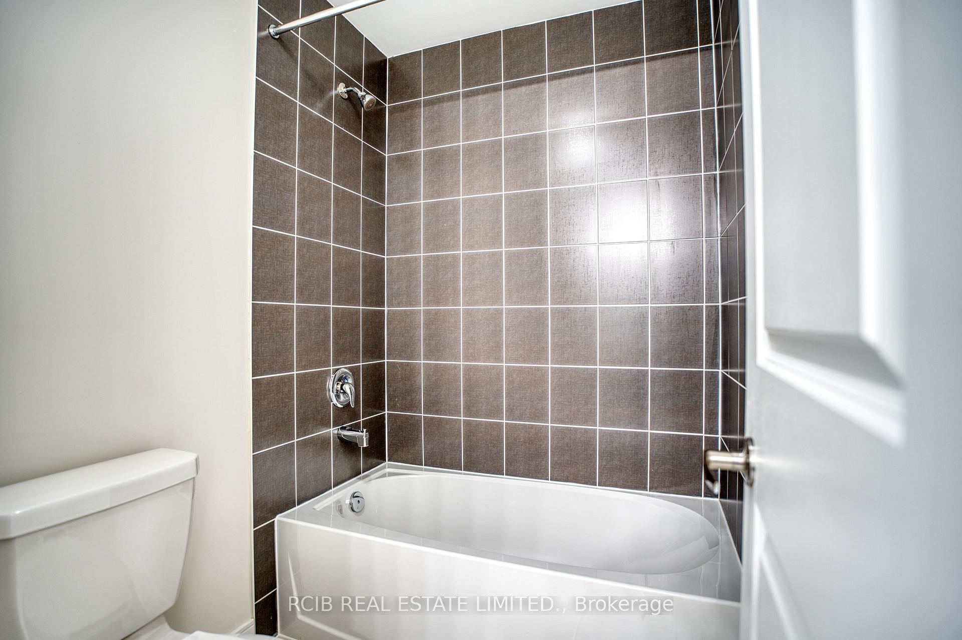 Photo 23 of 20 Stanley Leitch Drive, Kitchener, Mill Courtland Woodside Park — HOMEH