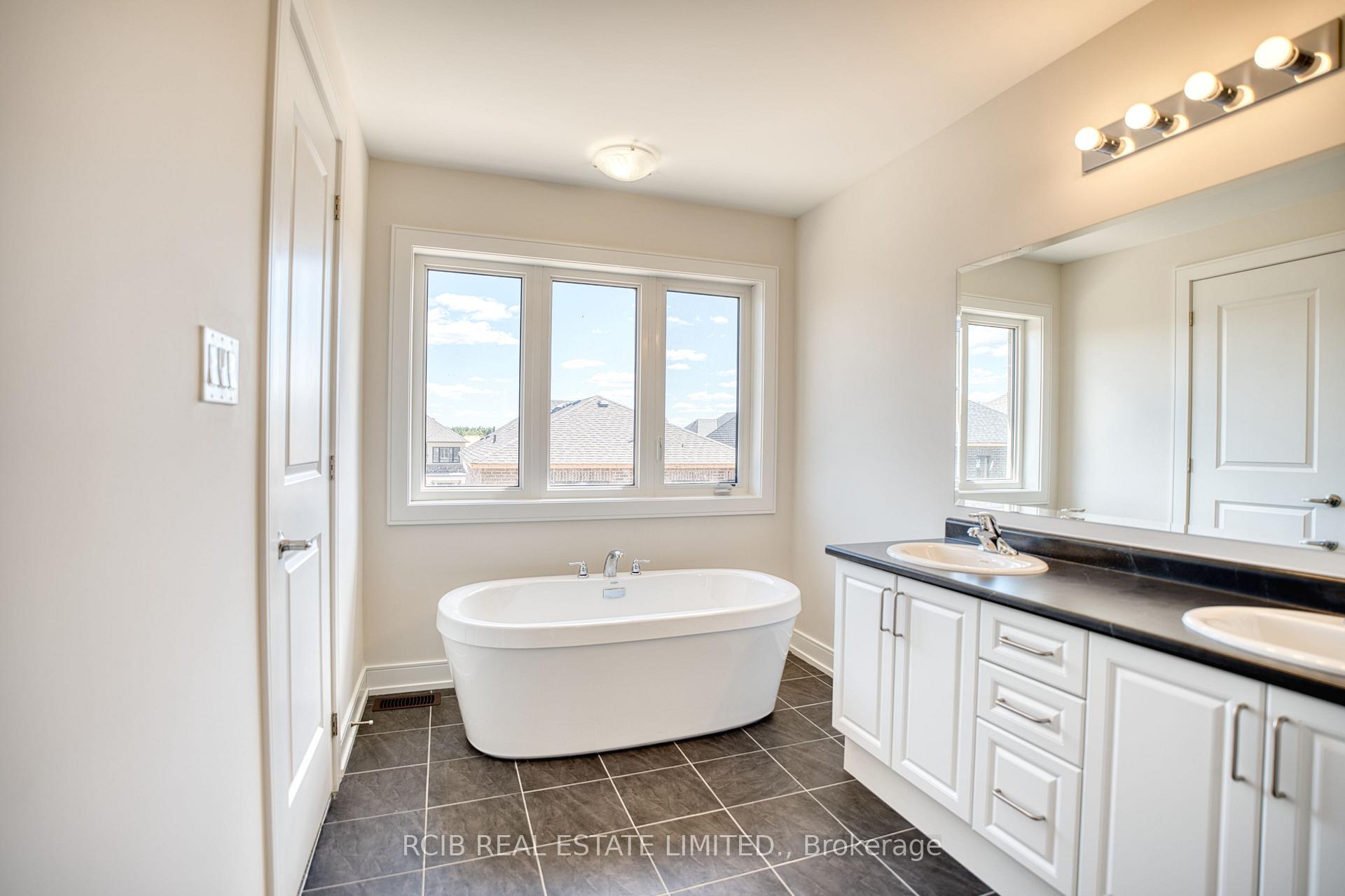 Photo 26 of 20 Stanley Leitch Drive, Kitchener, Mill Courtland Woodside Park — HOMEH
