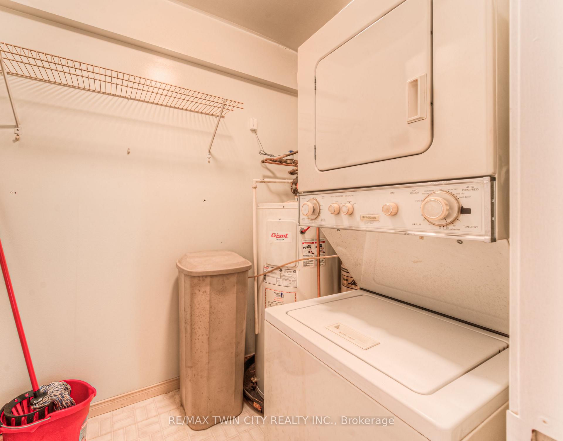 Photo 18 of Unit 44, 3085 Kingsway Drive, Kitchener — HOMEH