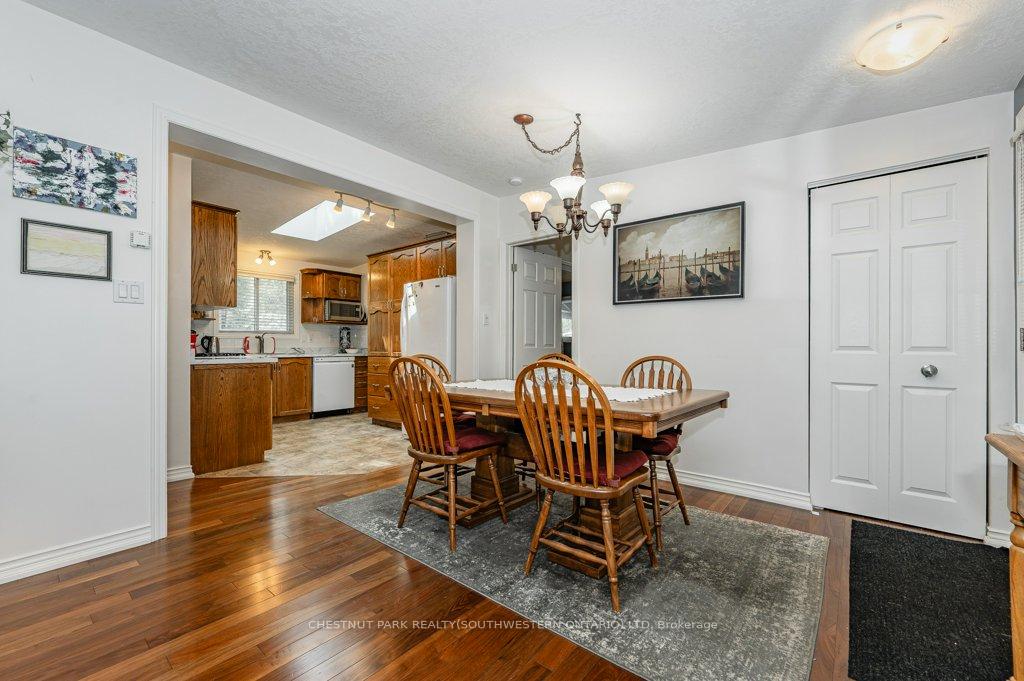 Photo 11 of 5 Pine Road, Puslinch, Rural Puslinch East — HOMEH